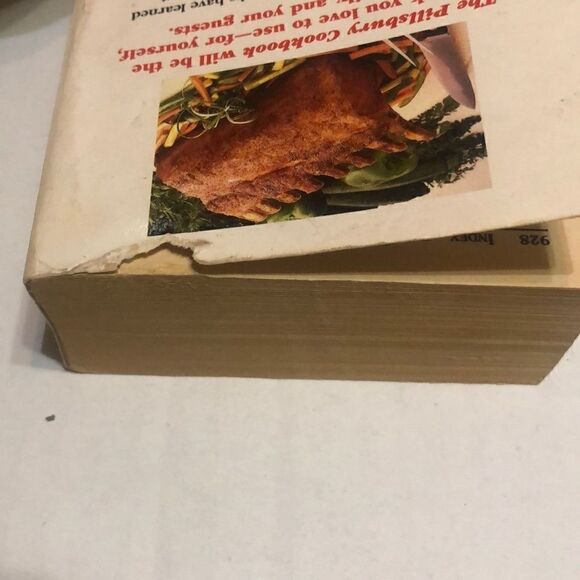 The Pillsbury CookBook   - Picture 6 of 6